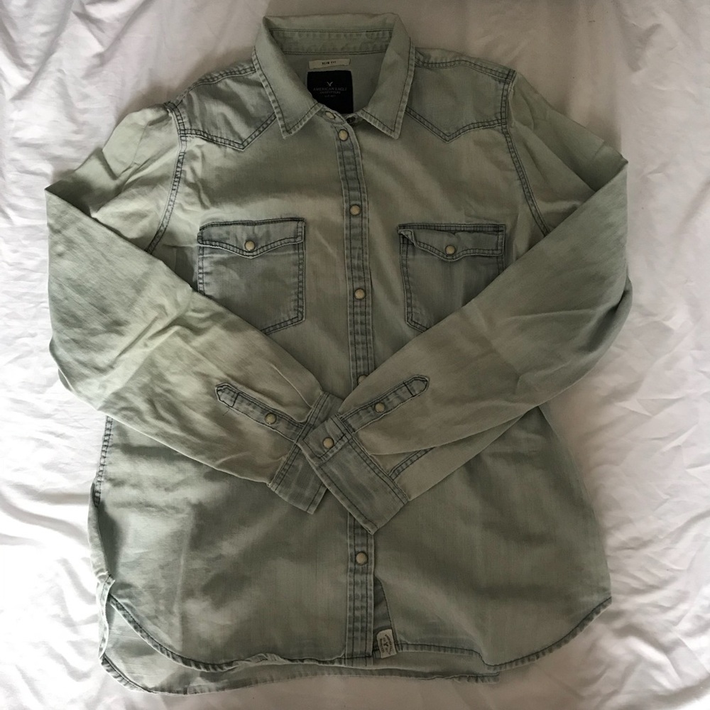 Great condition Blue jean shirt AEO